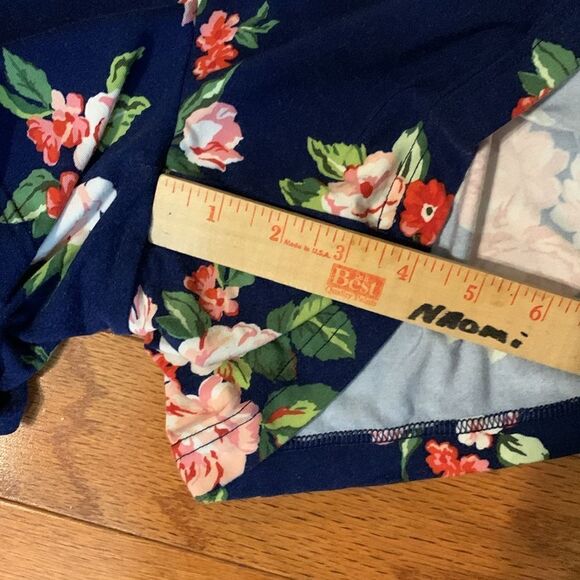 Matilda Jane Size Small Be Bold button front navy floral romper - Picture 6 of 12